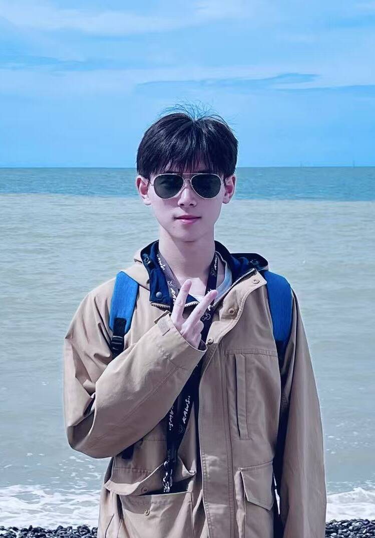 岳薪泉 avatar